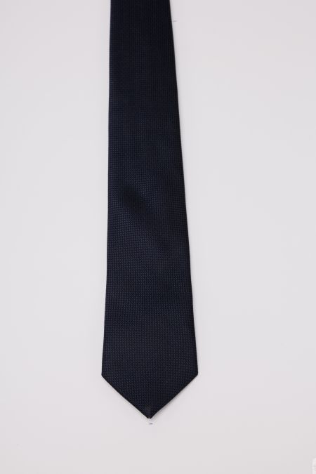 Elegant navy blue tie