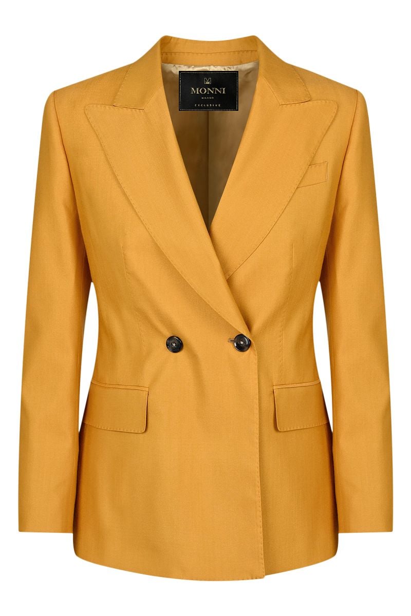 Елегантен двуреден дамски костюм в цвят светла охра от вълна и еластан