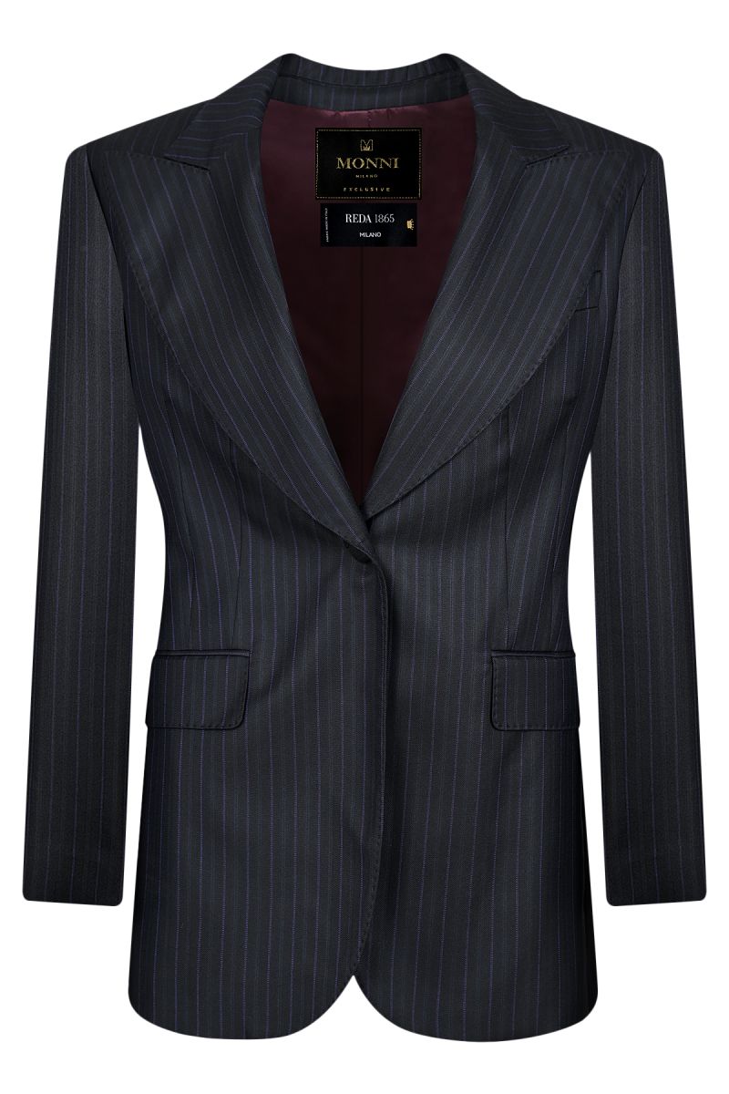 Елегантен дамски костюм от фина вълна в лилаво рае за официални поводи