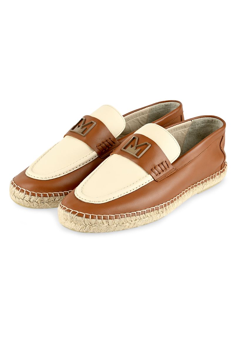 Елегантни мъжки еспадрили в екрю и табако с метален детайл