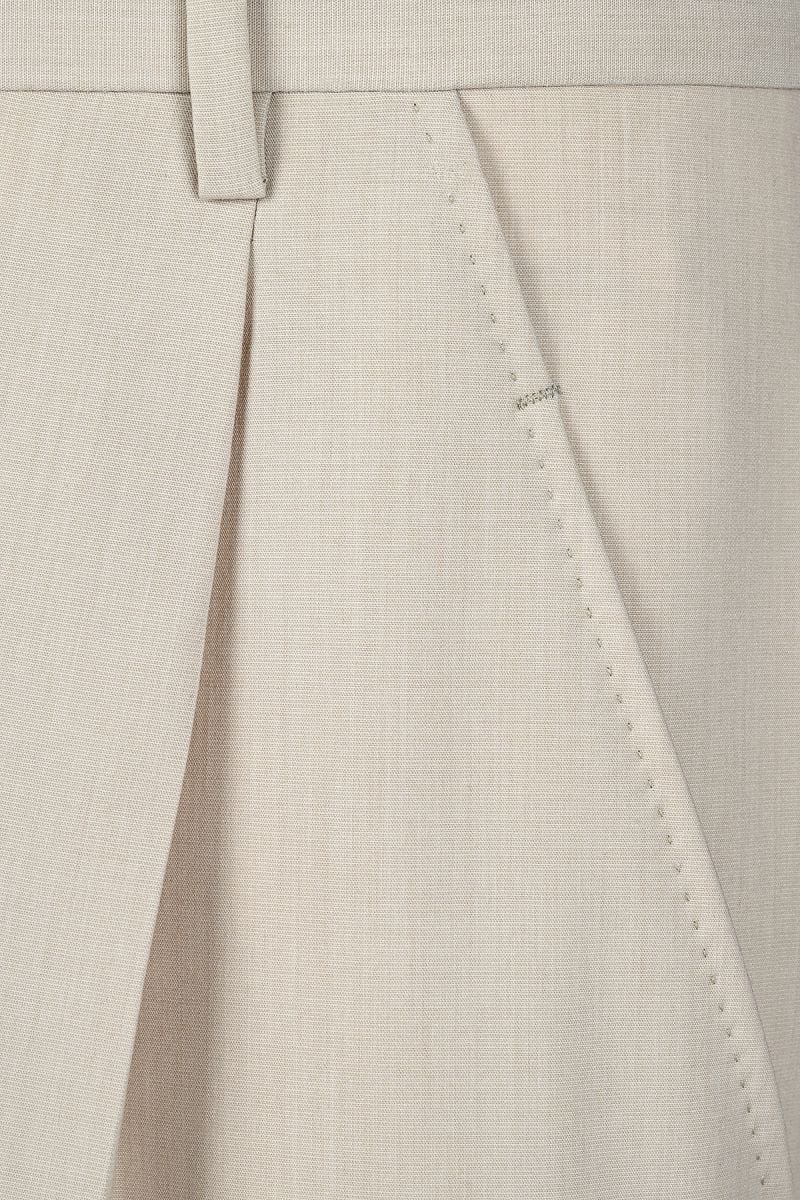 Летен панталон в светлобежов цвят с басти