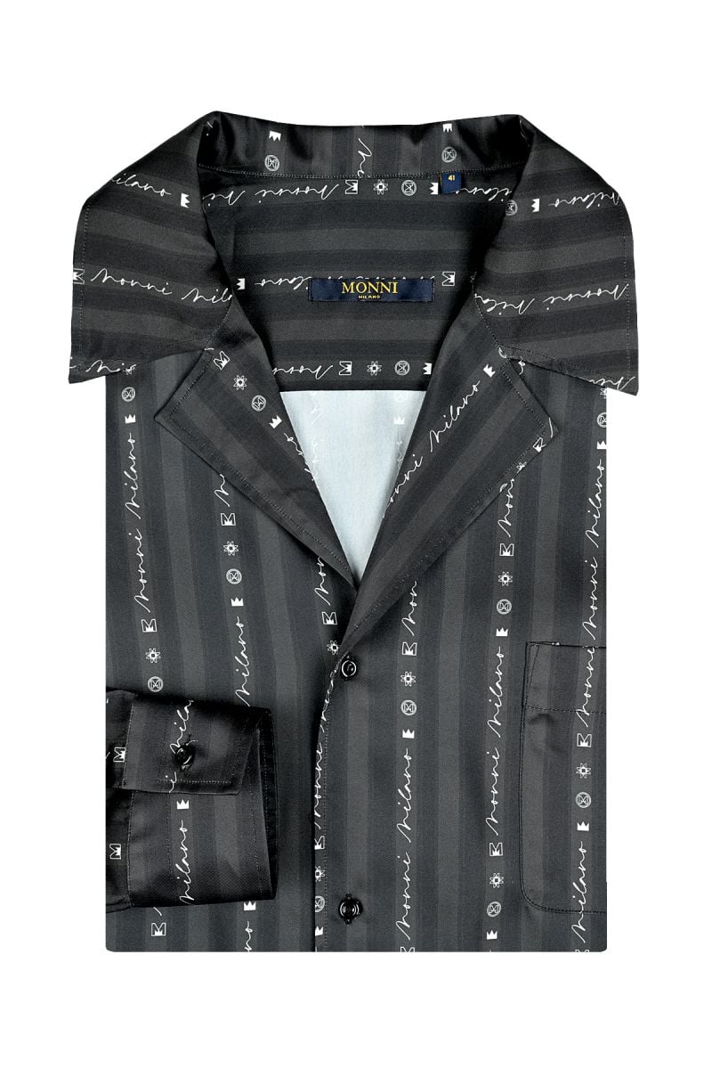 Мъжка лятна риза в черно с фин вертикален принт в бял цвят