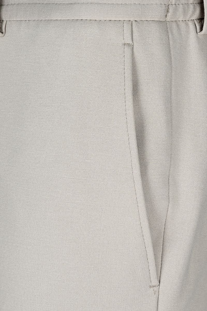 Мъжки свободен панталон от трико с връзки в светлобежово