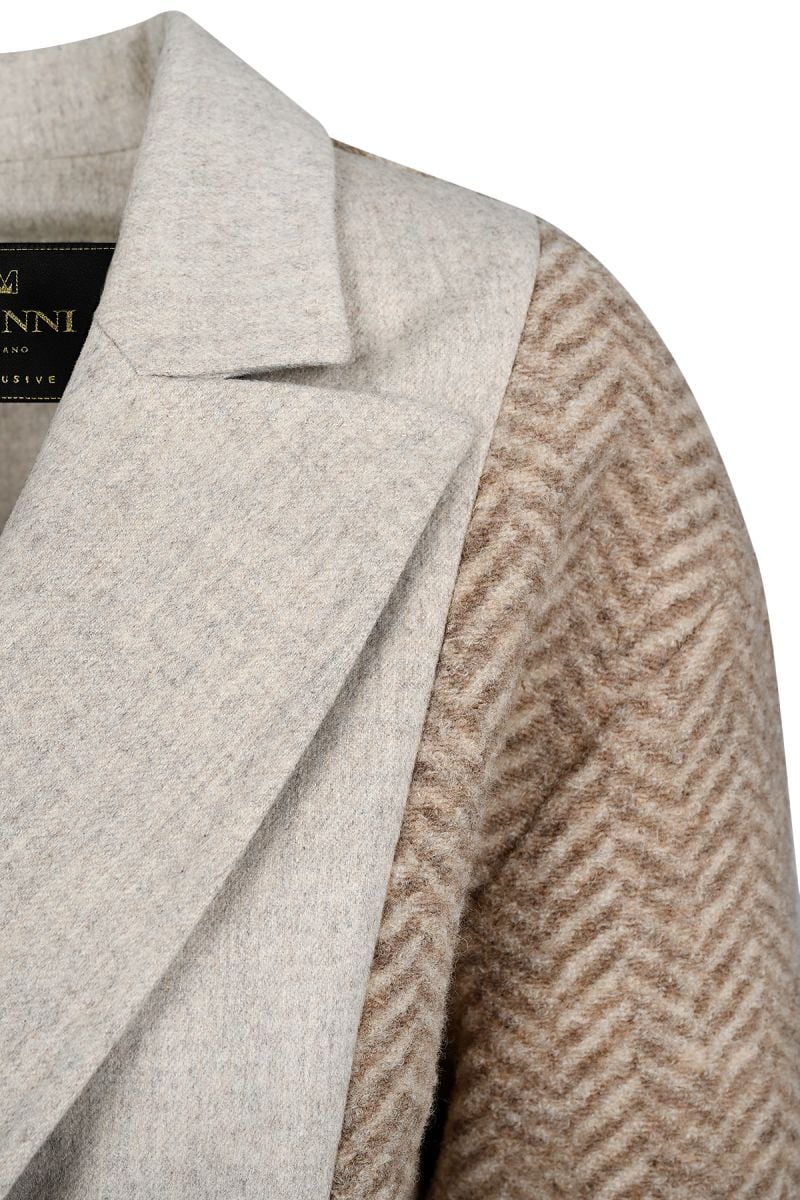 Елегантна дълга жилетка от трикотаж и букле, изработена от 100% естествена вълна за комфорт и топлина