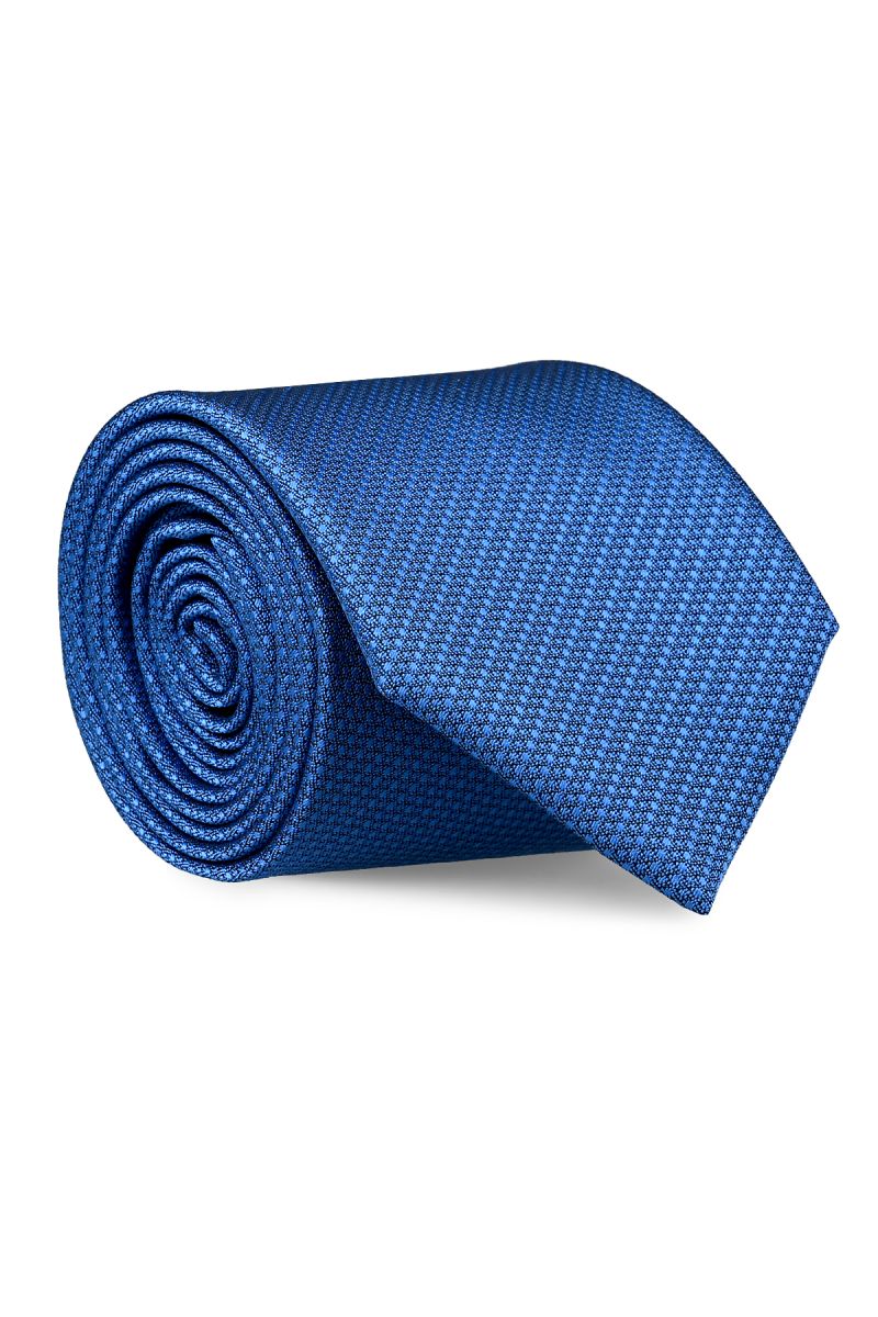 Мъжка вратовръзка в светлосиньо с контрастни ситни елементи
