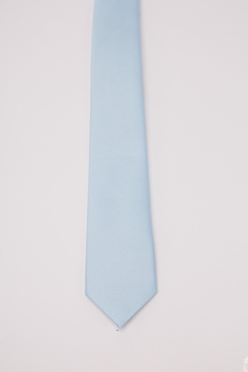 Elegant light blue tie