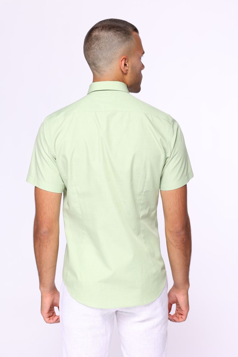 Мъжка светлозелена риза с два предни джоба