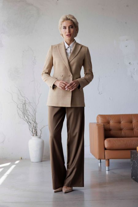 Луксозно карирано вълнено сако с двуреден силует и лурекс за изискан женски стил