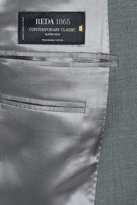 Класически мъжки костюм светлосив с едно копче