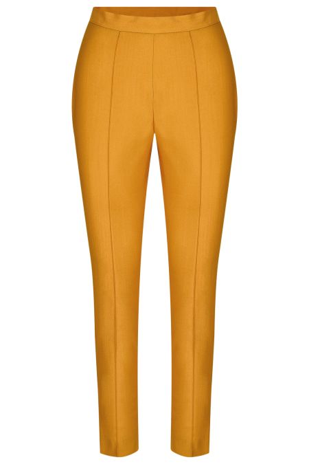 Летен дамски костюм в цвят светла охра от вълна и еластан