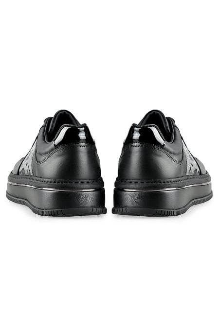 Мъжки черни обувки със символи щампа и черна подметка