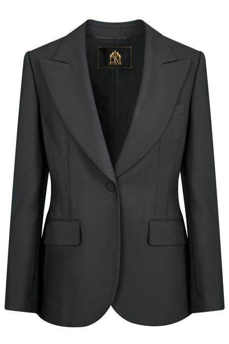 Строг елегантен дамски костюм с вталена кройка от фина мека вълна с облечени копчета