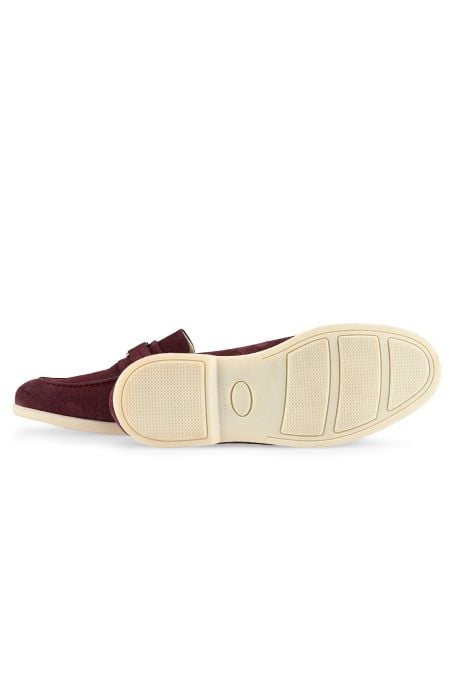 Стилни мъжки велурени мокасини в бордо с метален елемент