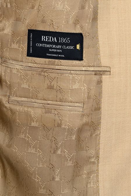 Мъжки костюм от 100% висококачествена вълна REDA за комфорт и дишаемост.