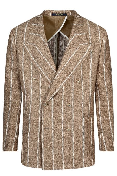 Сако от лен в модерен бежов цвят и широко райе в бяло.