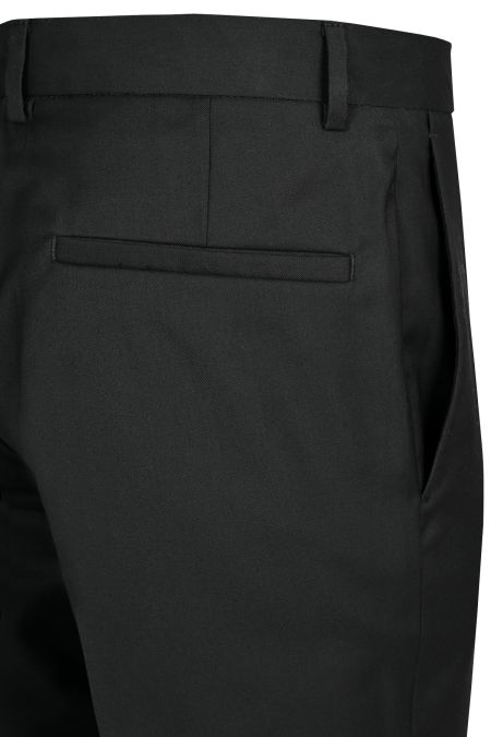 Мъжки елегантен смокинг в черно със сатенен акцент