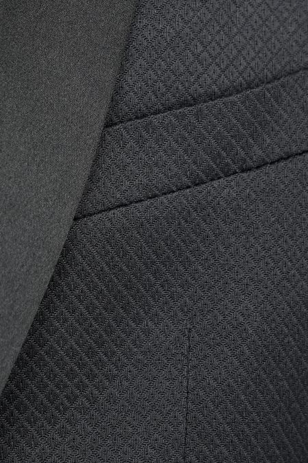 Официален костюм за мъже с shawl ревер в черни карета