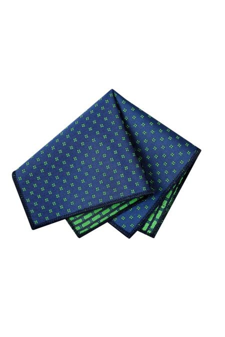 Мъжка кърпичка в тъмносиньо със ситни цветя в зелено