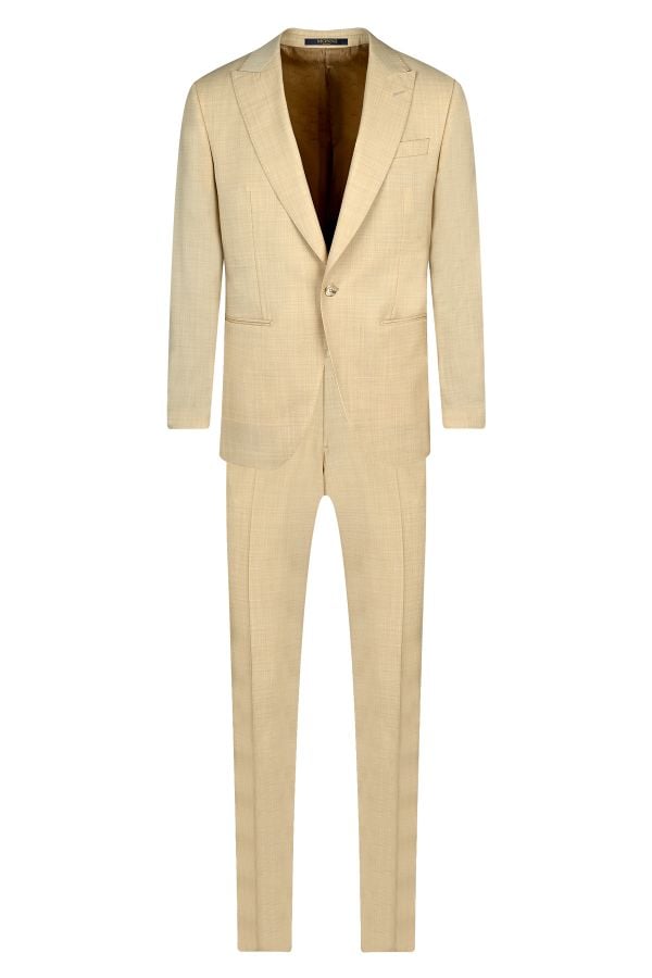 Мъжки официален костюм с едно копче и филетки в светлобежово