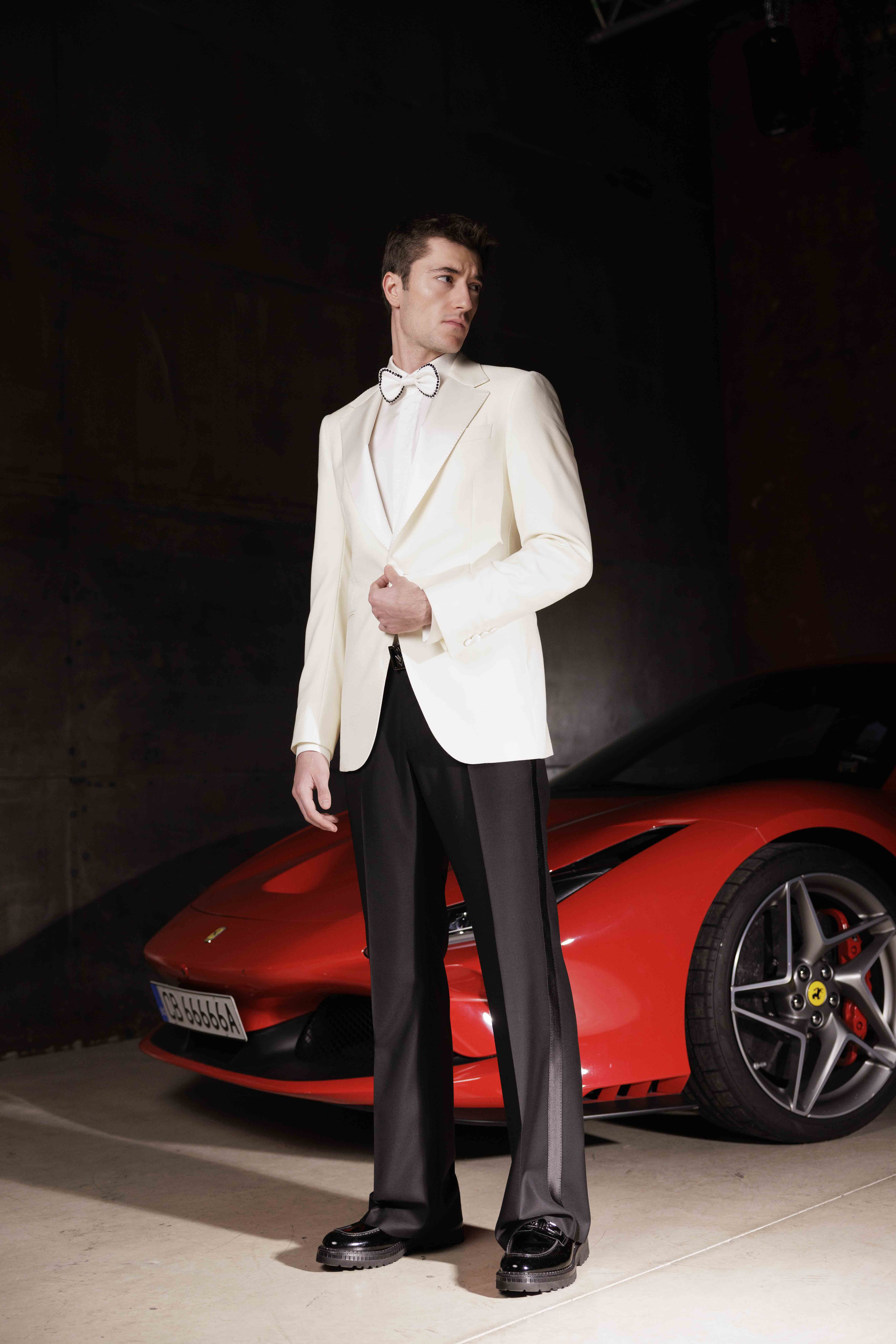 костюм за бал 2026